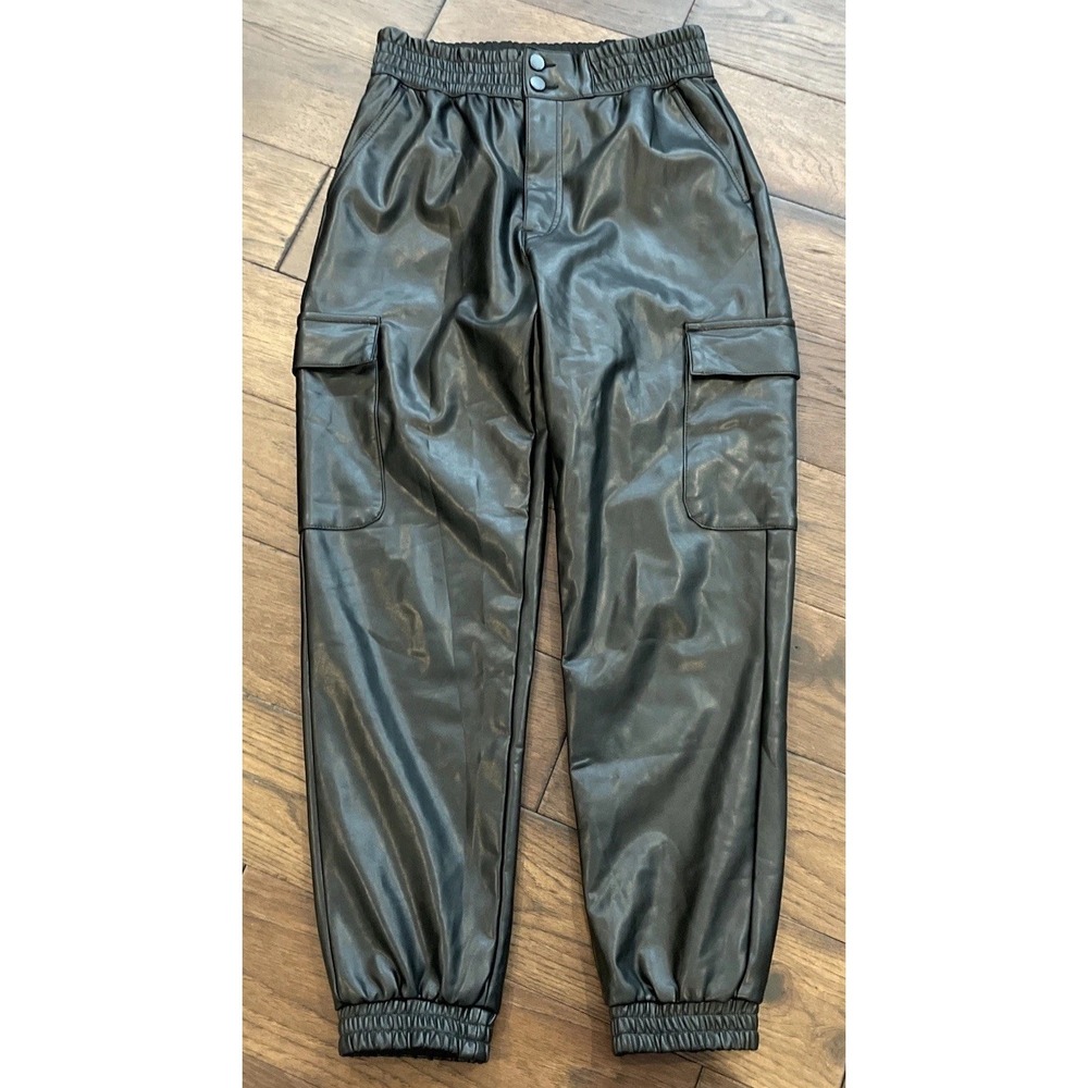 Abercrombie & Fitchโ Cargo Jogger Black Faux Leather Womens S